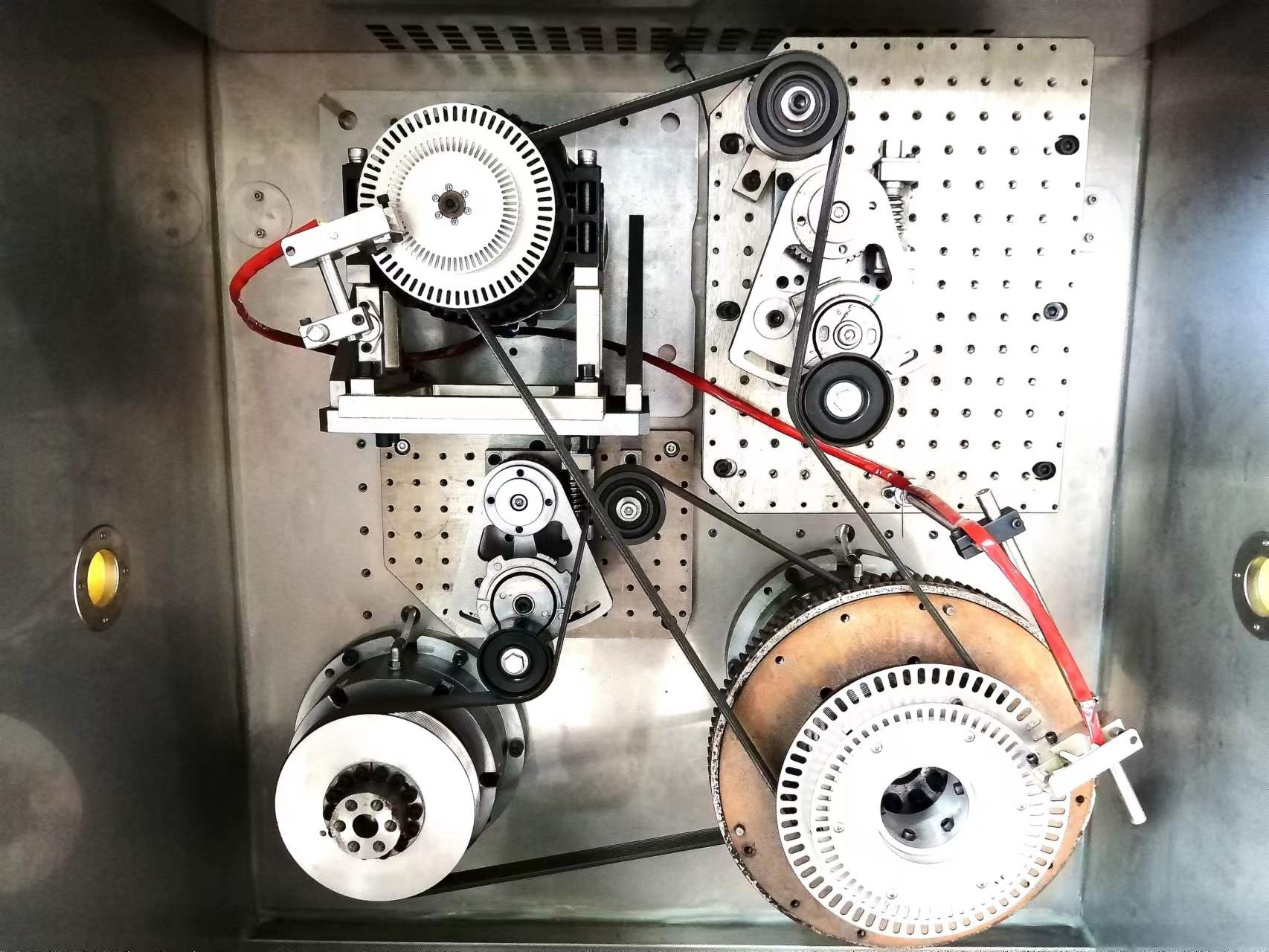 水泵轮及隔震轮寿命性能试验台架